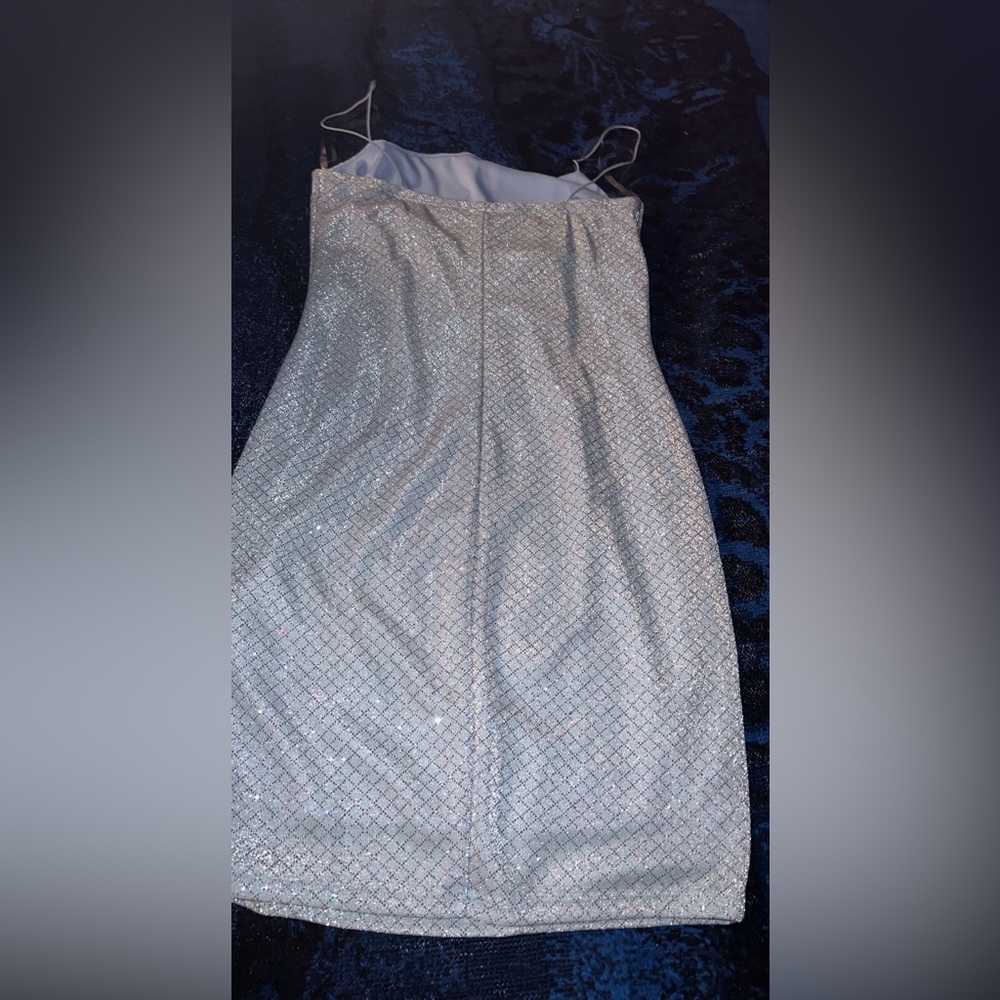 Size:Large - Picture 2 of 3